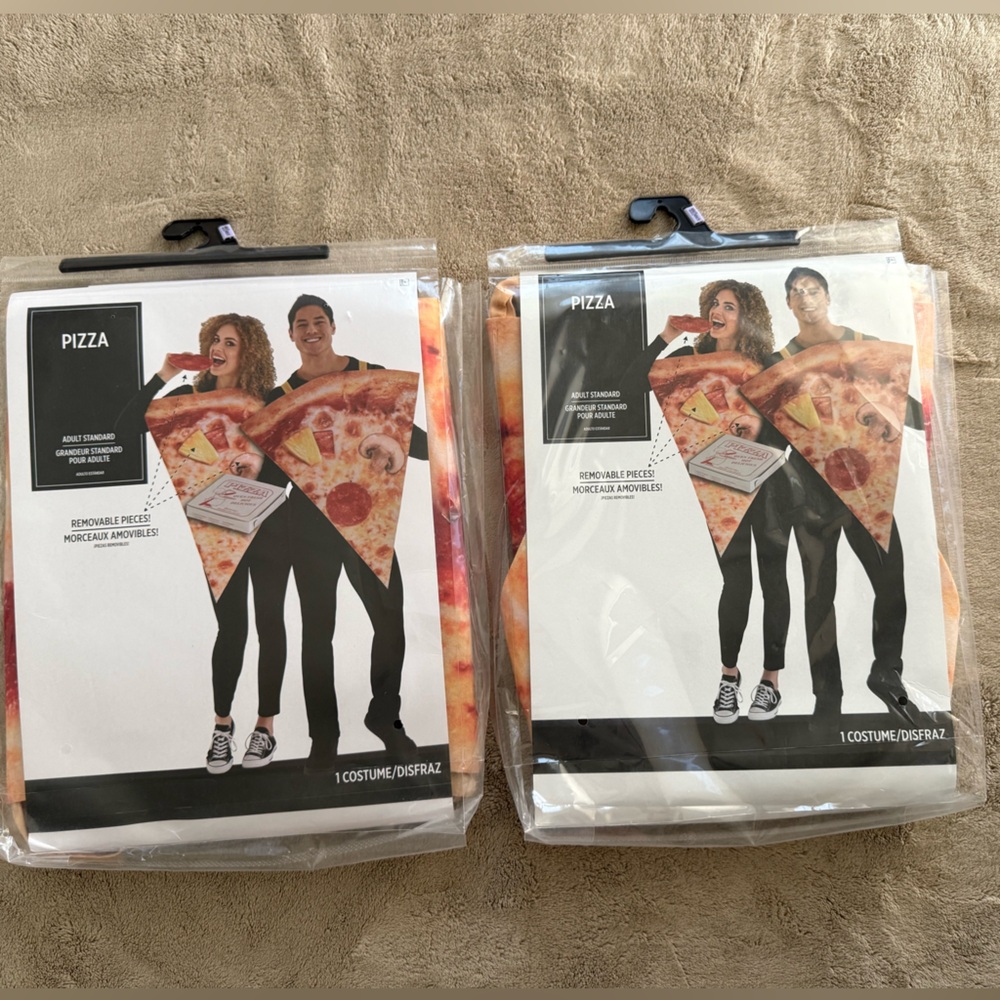 New Pizza Halloween 🎃👻 Costume adult with removable pieces adult standard size